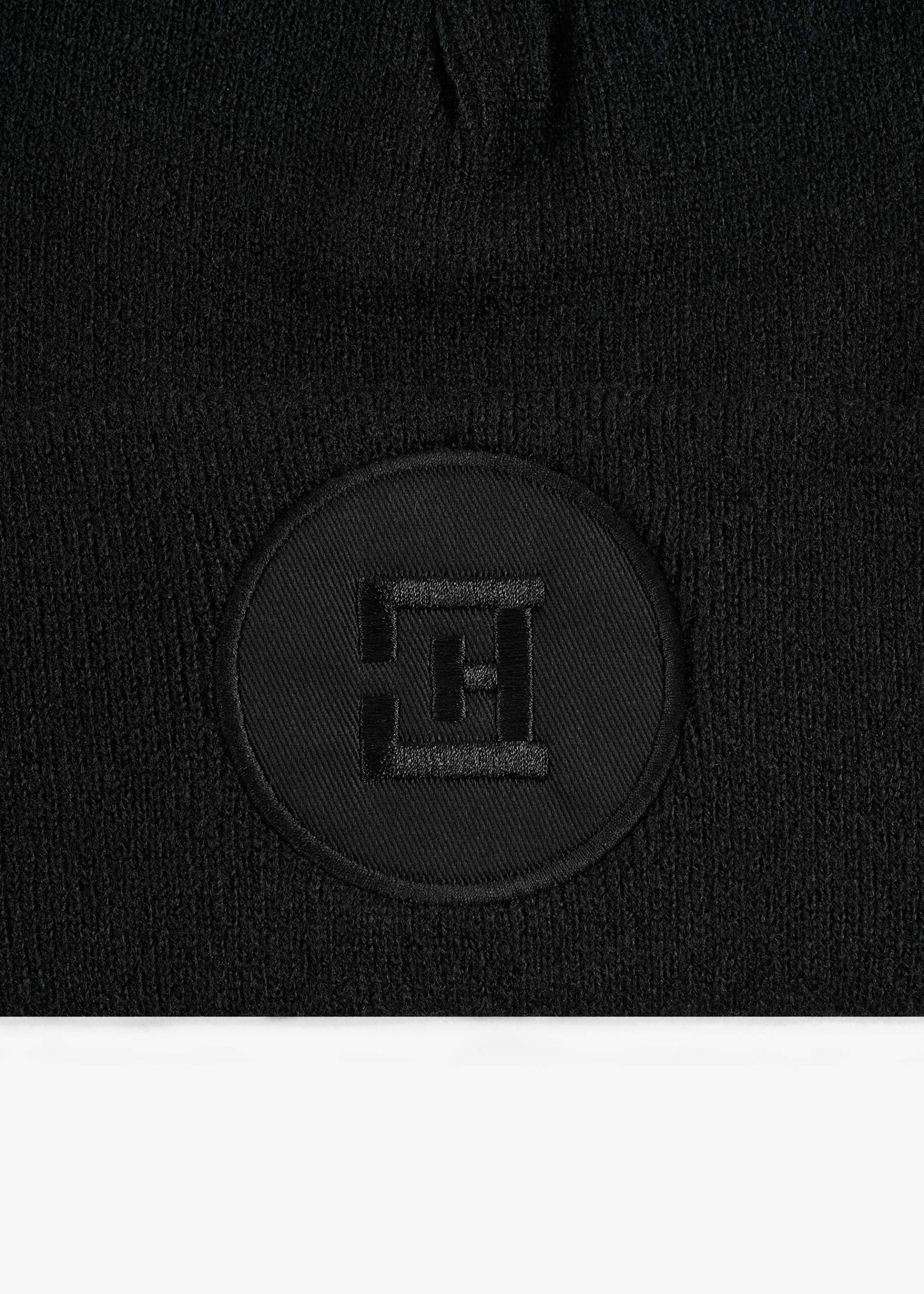 Signature Logo Embroidered Beanie – Total Black