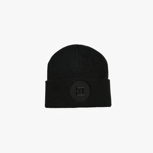 Signature Logo Embroidered Beanie – Total Black