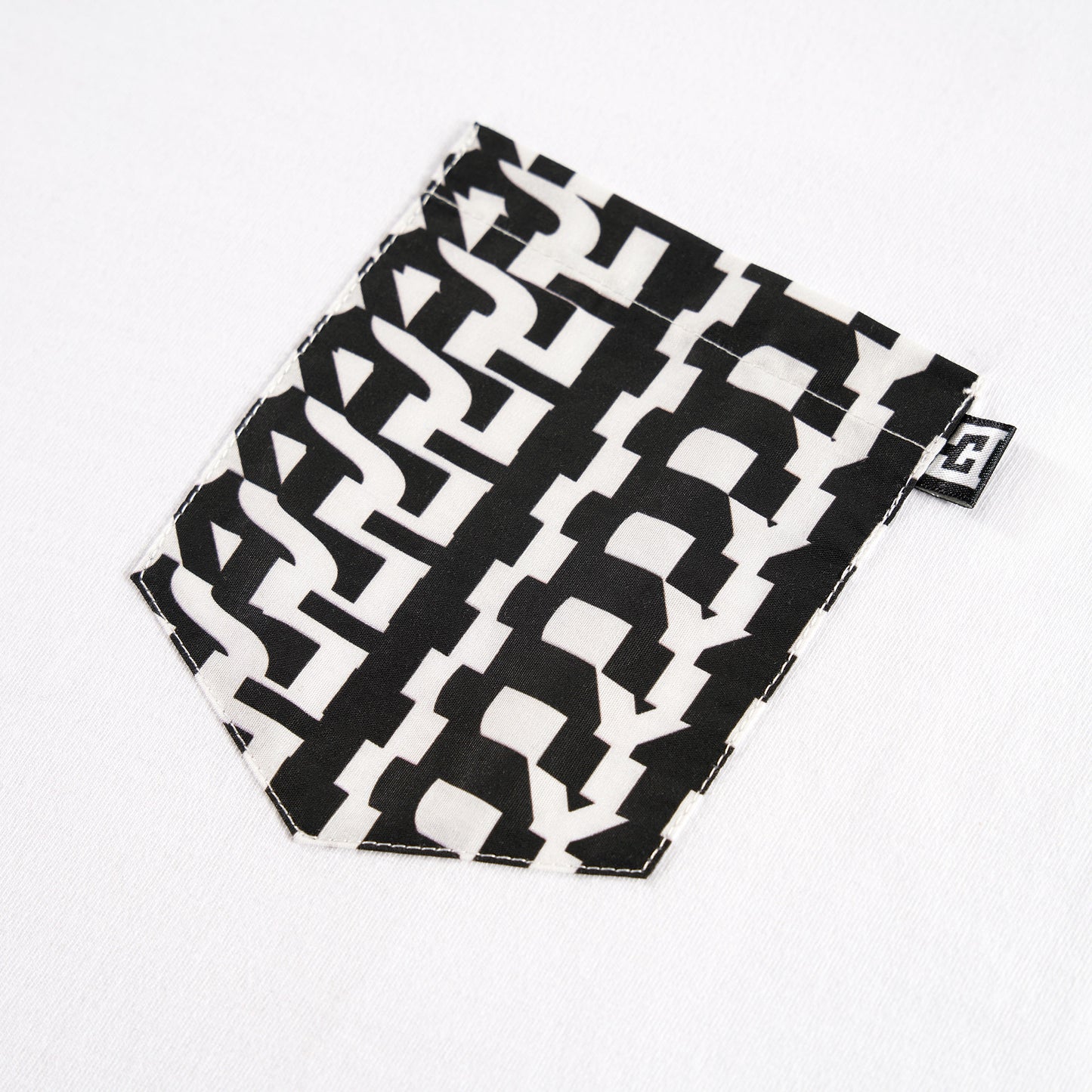 Signature Geometric Pocket T-Shirt – White